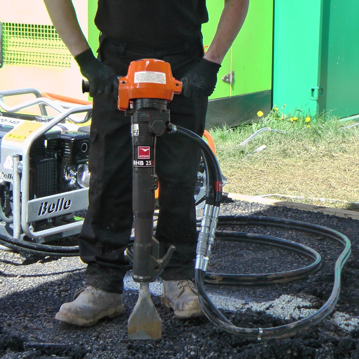 Belle HPX01S Bulldog Hydraulic Power Pack with BHB25XS Hydraulic Breaker Compact & High-Performance
