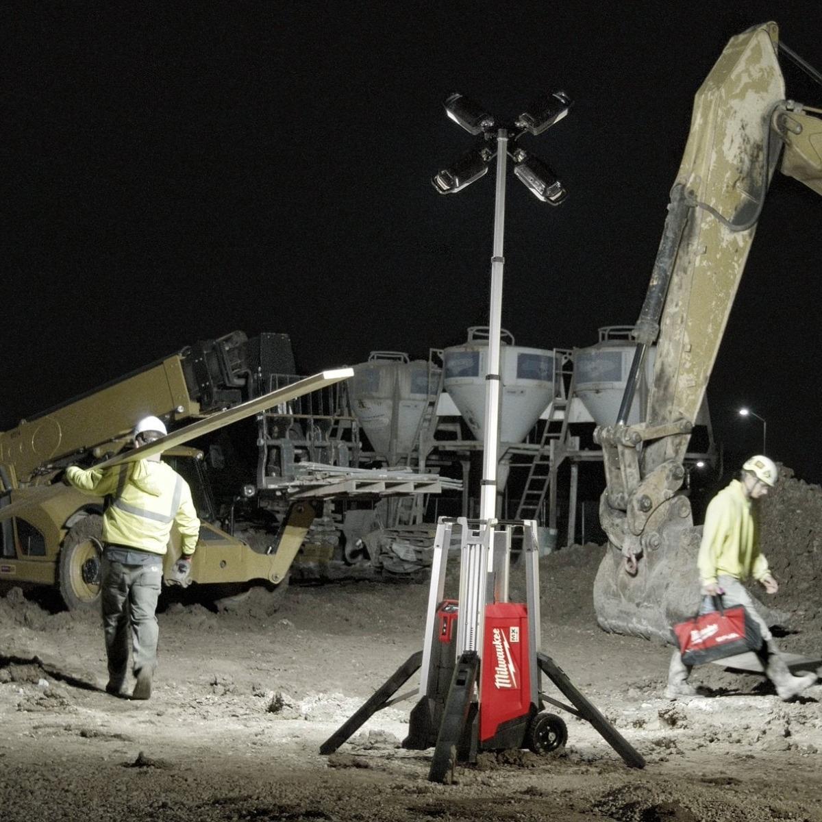 Milwaukee MXFTL-801 110V MX FUEL Tower Light 27000 Lumens with 1 x Forge 8.0Ah Battery 4933502174