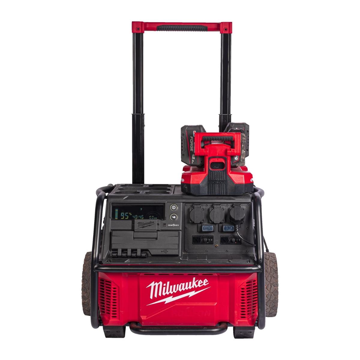 Milwaukee IRPSUOP2500 GB2 Packout Roll-On Mobile Power Supply 240V with 3 x 6.0Ah FORGE Battery & 6 Bay Rapid Charger