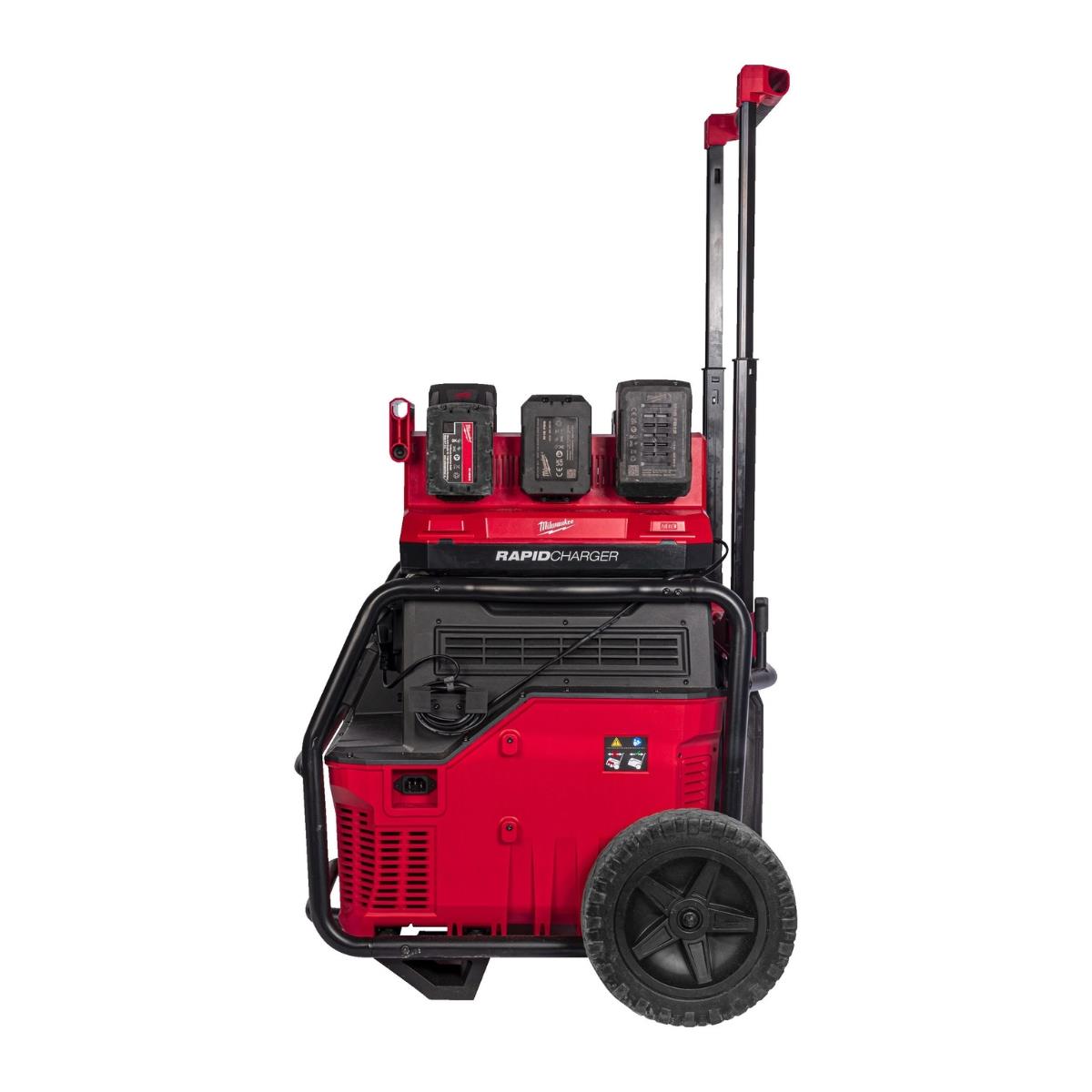 Milwaukee IRPSUOP2500 GB2 Packout Roll-On Mobile Power Supply 240V with 3 x 6.0Ah FORGE Battery & 6 Bay Rapid Charger